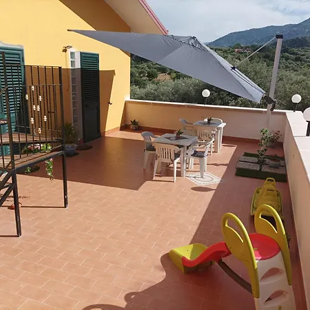 Rum i privatbostad Mare Natura Patti